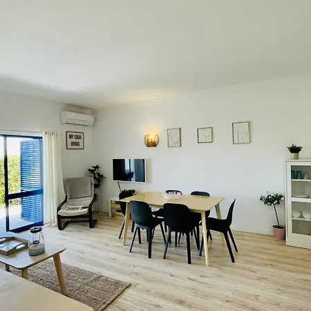Jardim Da Oura - Shared Pool - 6 Guests -