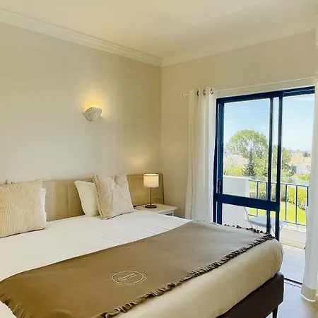 Jardim Da Oura - Shared Pool - 6 Guests -